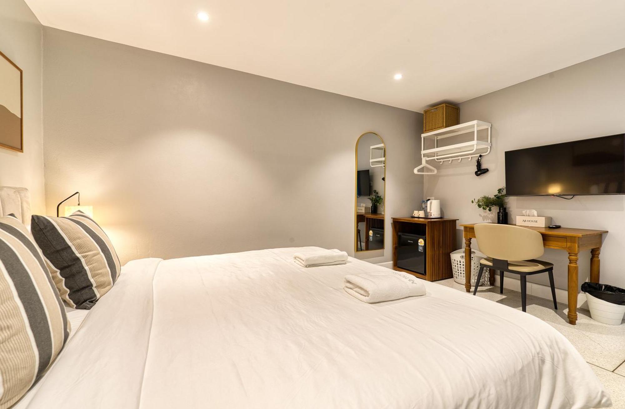 Ab House Aparthotel Bangkok Ngoại thất bức ảnh